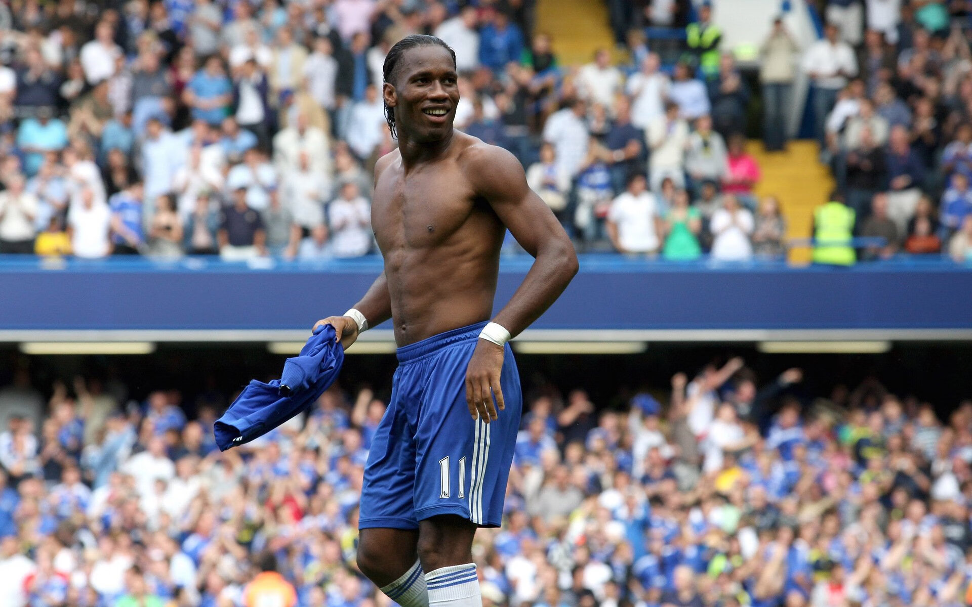 新援谢尔基表现亮眼（257分钟2球3助），谢尔盖基斯利亚克